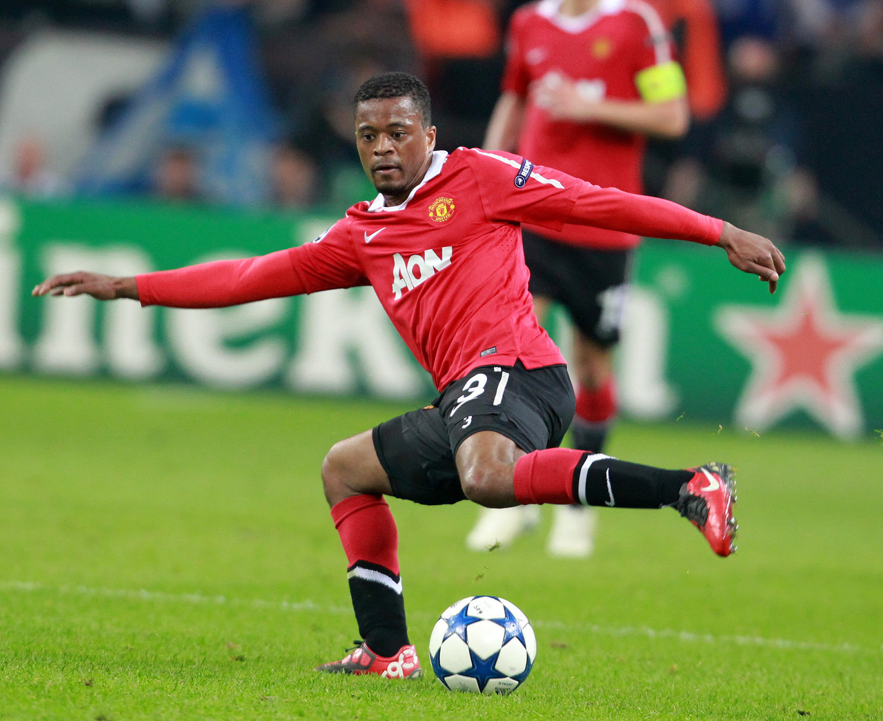 坚持创新驱 坚持创新驱